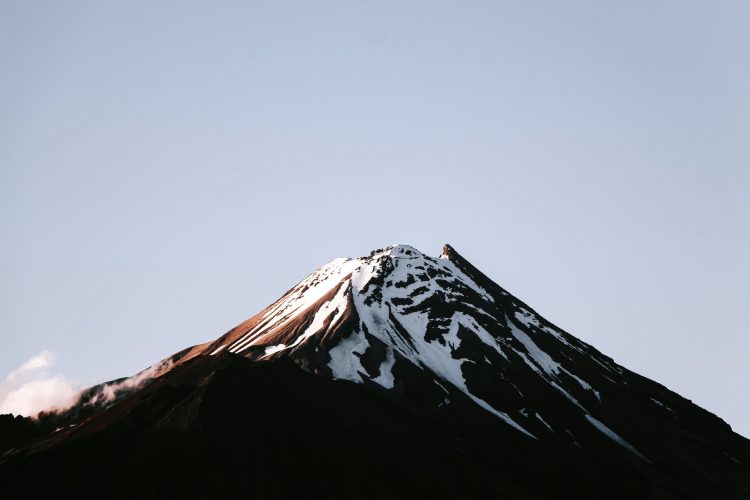 brown and white mountain